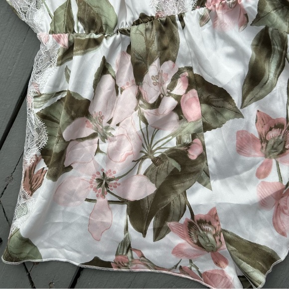 Victoria's Secret Chemise One Piece Size Small Bridal Honeymoon Floral Satin - Picture 5 of 9